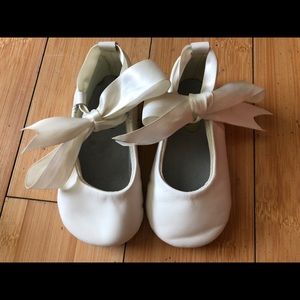 🚫SOLD🚫Designer’s Touch Baby Deer Ballet Flats